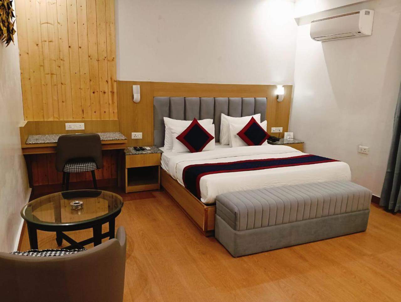 Grand Legacy Beacon, Dehradun Otel Dış mekan fotoğraf