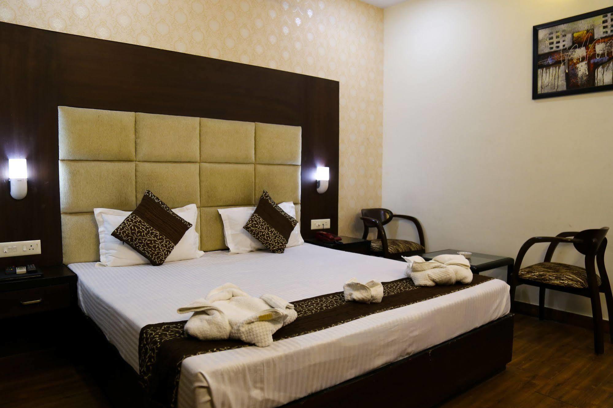 Grand Legacy Beacon, Dehradun Otel Dış mekan fotoğraf