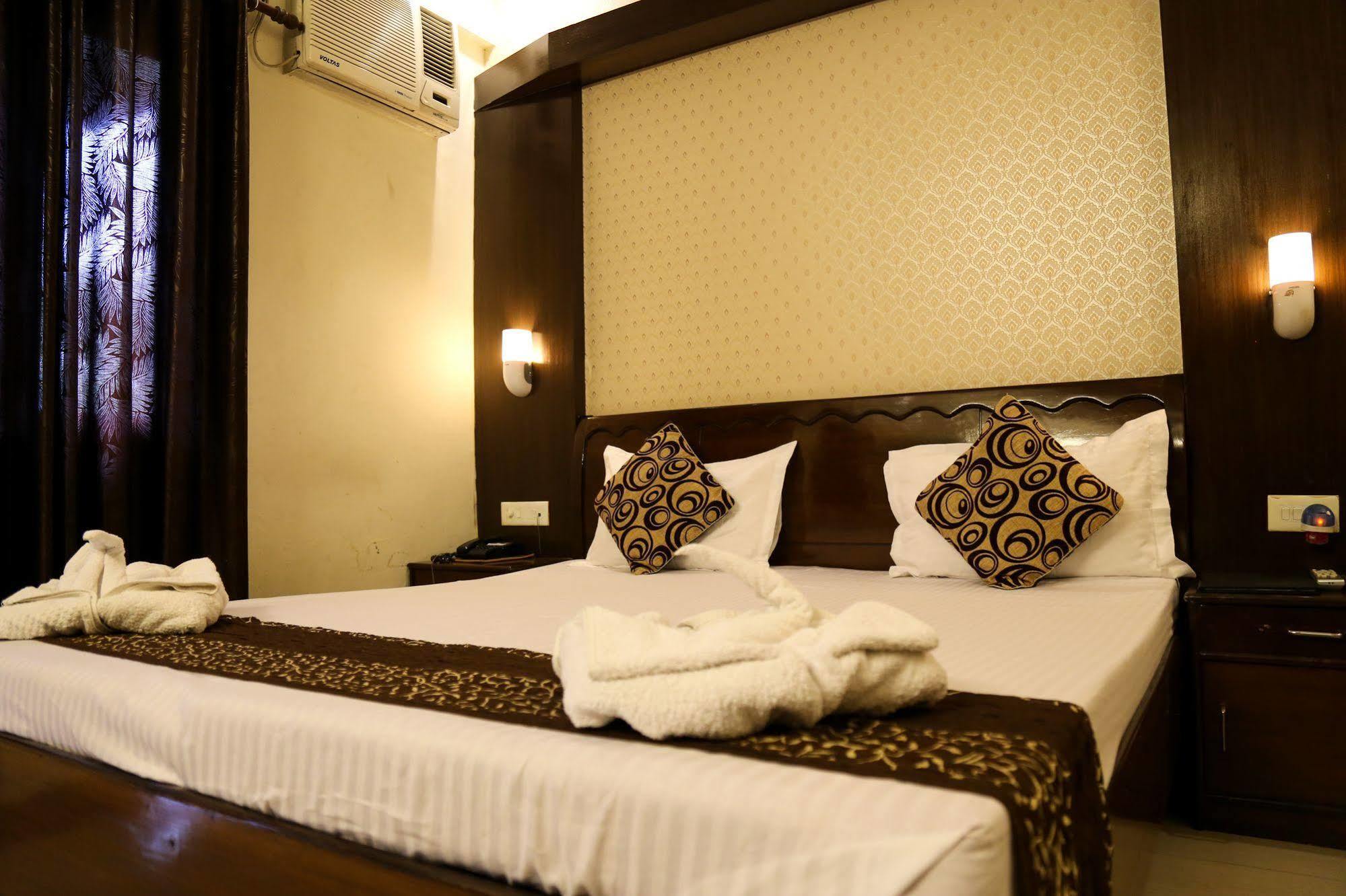 Grand Legacy Beacon, Dehradun Otel Dış mekan fotoğraf